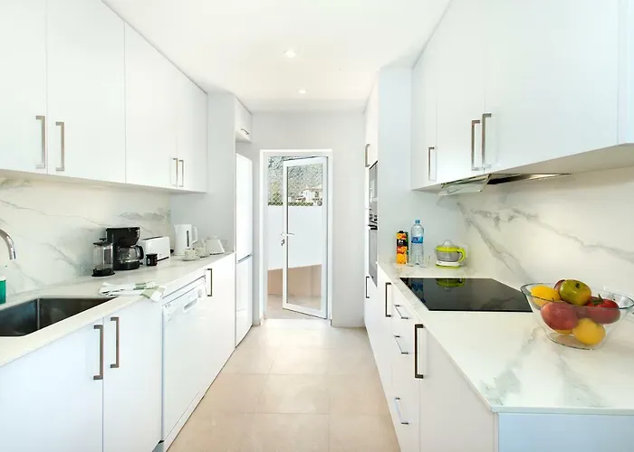 Owl Bernat - 10 Min Walk To The Вілла *